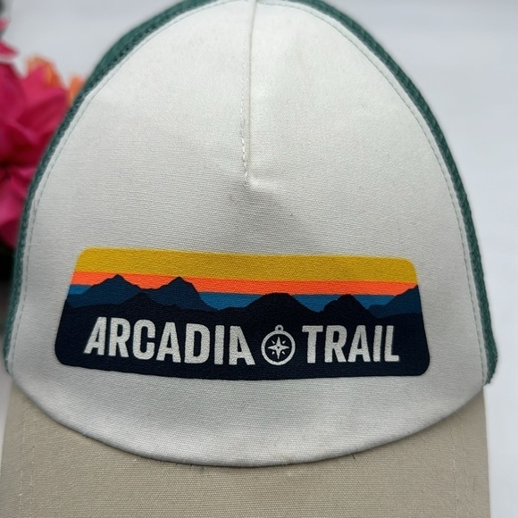 Acadia Trail NWT Trucker Hat with Chin Strap Hiking Size SL/XXL HT4790 - Picture 2 of 10